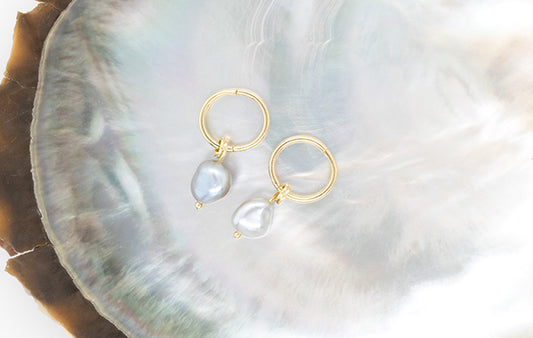 Pearl Sleepers Earrings Small Keshi