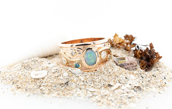 Island Embossed Opal Dimaond Ring