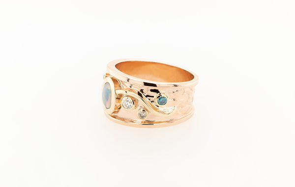 Island Embossed Opal Dimaond Ring