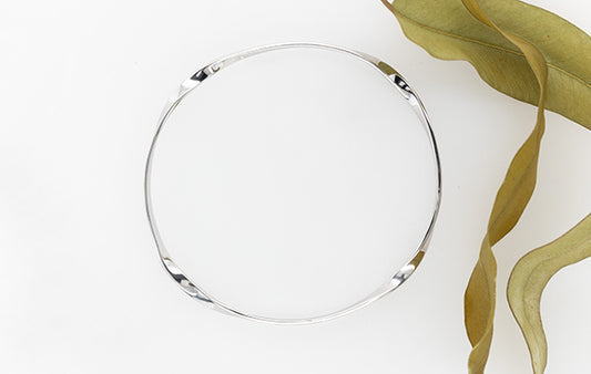 Organic Twist Bangle White