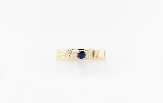 Embossed Ceylon Sapphire Yellow & White Ring