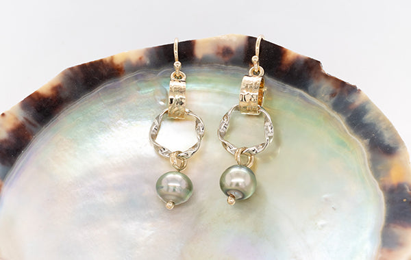 Pearl Embossed Twist Earrings