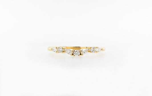 Wedding Ring Fitted Round & Pear Diamonds