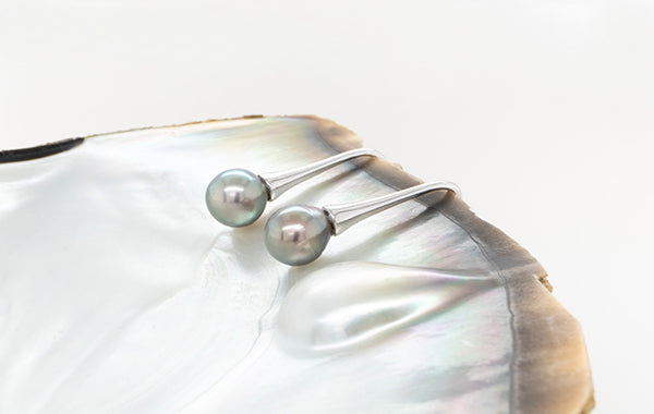 Pearl Thin Flute Earrings