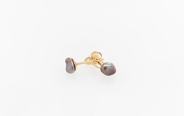 Pearl Keshi Purple Stud Earrings