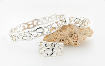 Coral Solid Bangle Silver