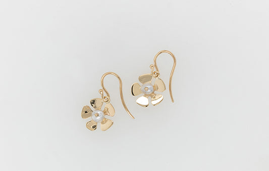 Geraldton Wax Keshi Drop Earrings