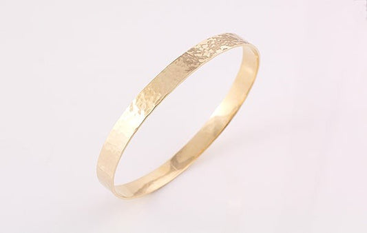 Bangle Beaten Design Oval 9Y 17.6grams